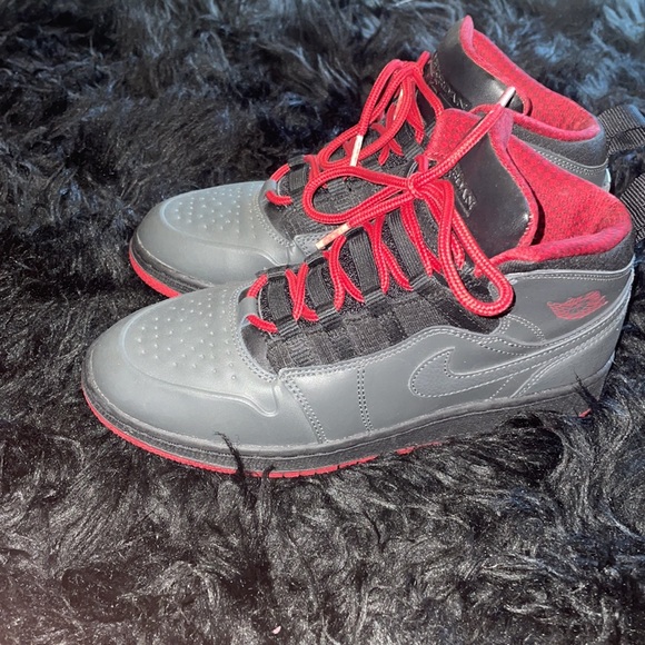 Jordan - Picture 3 of 5